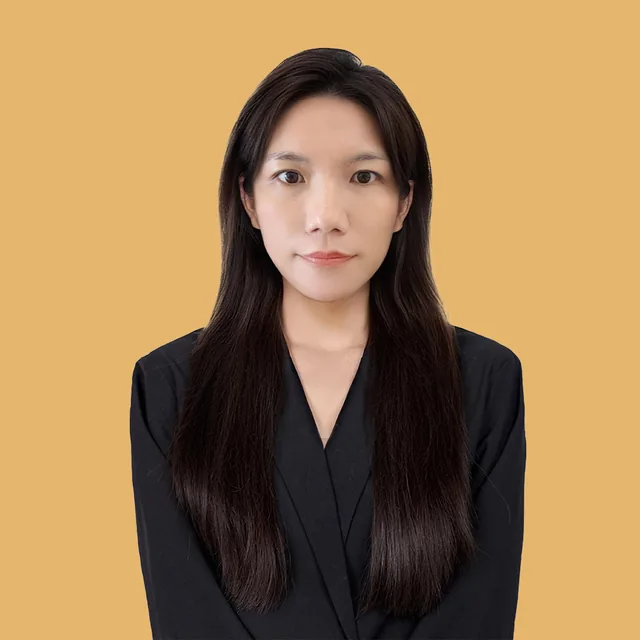 Evonne Zhong